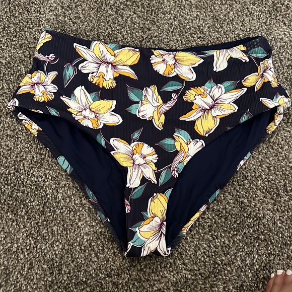 Eberjey Vintage Bathing Suit - Picture 2 of 6